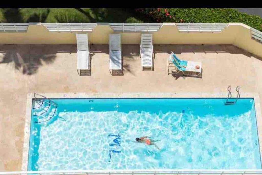 Beautiful Ocean Blue Love Oceanfront Apartment ファハルド エクステリア 写真